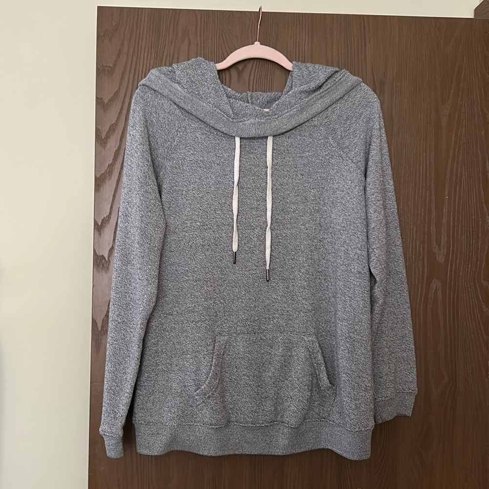 🌷3 items for $30🌷 ▪️ CHANCE OR FATE ▪️ Slouchy Grey Hooded Sweater
